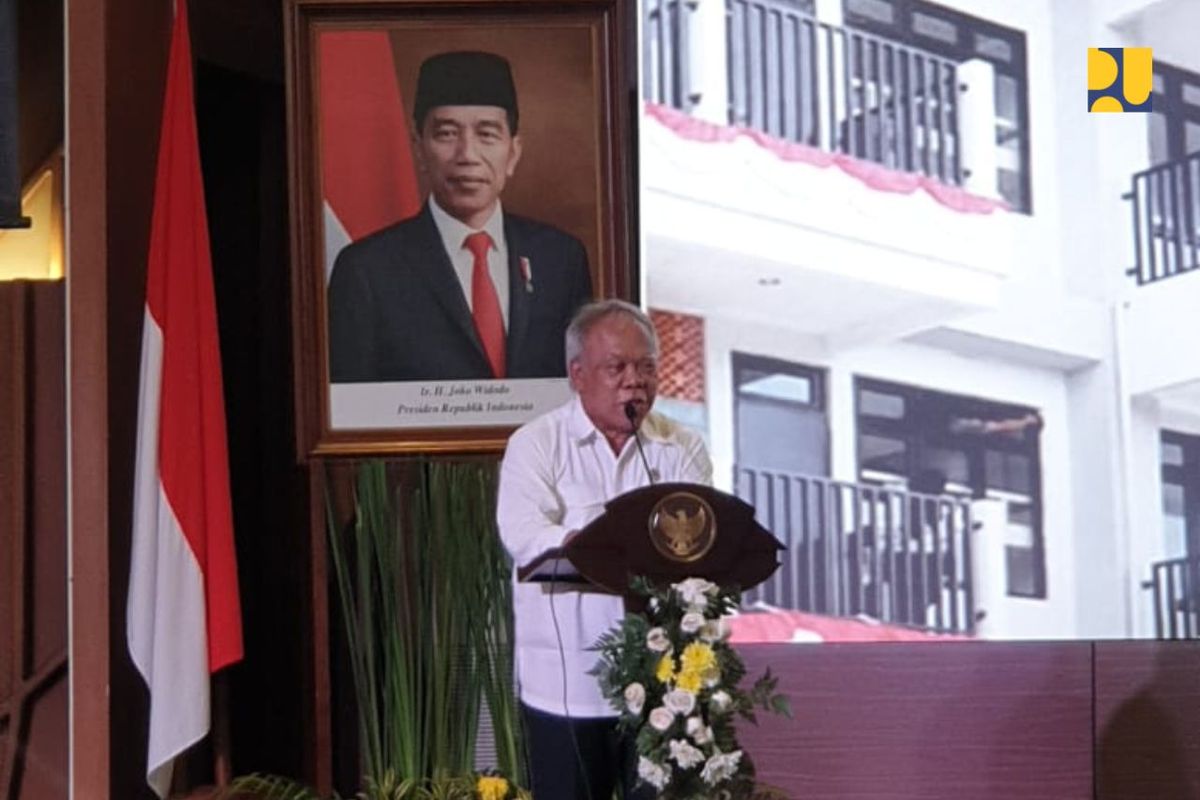 Menteri Pekerjaan Umum dan Perumahan Rakyat (Menteri PUPR) Basuki Hadimuljono saat menghadiri kegiatan Pembukaan Rangkaian Hari Perumahan Nasional (Hapernas) Tahun 2022 di Gedung Auditorium Kementerian PUPR, Kamis (18/8/2022).

