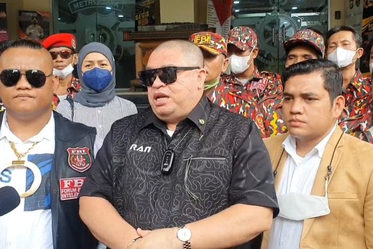 Kuasa Hukum pelapor Hotman paris, Razman Arif Nasution saat ditemui di Mapolda Metro Jaya, Kamis (27/4/2022).