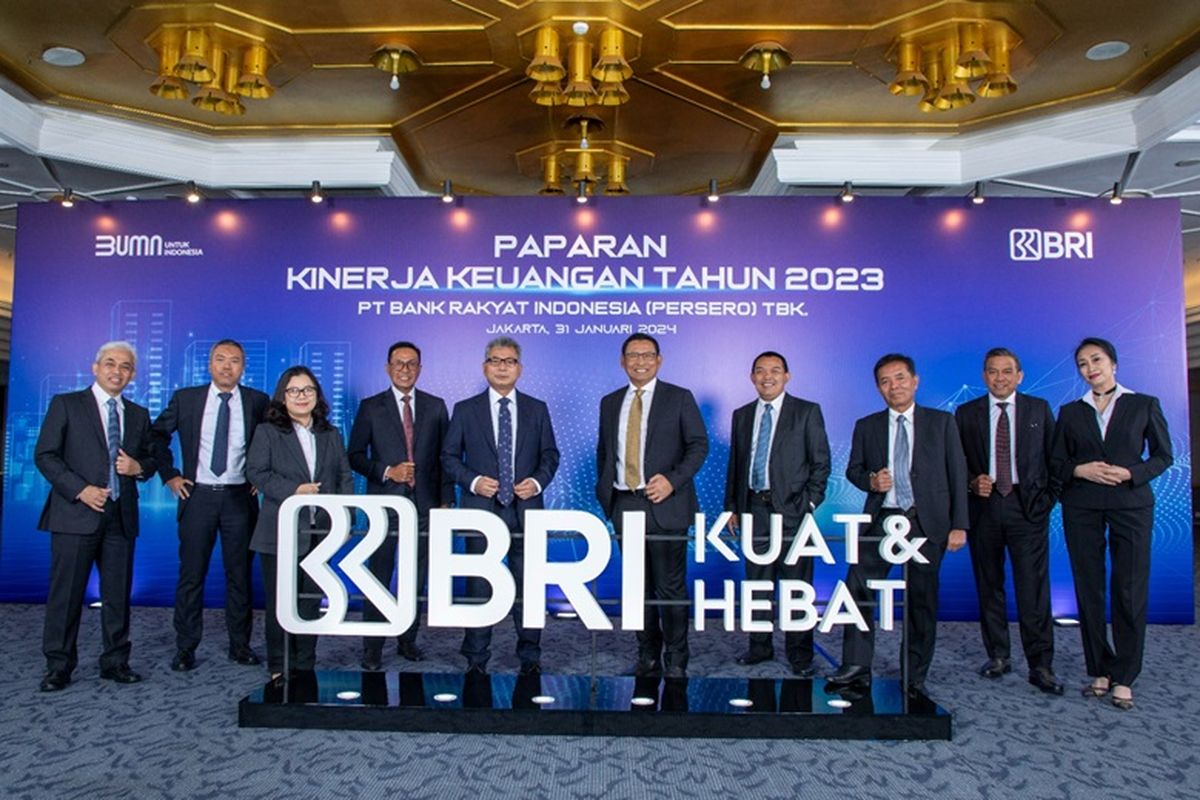 Tiga direksi dari BRI kompas membeli saham BBRI.