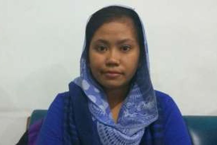 Kurniawati (19), warga negara Indonesia yang dipulangkan pemerintah Malaysia terkait dokumen keimigrasian (9/11/2016)