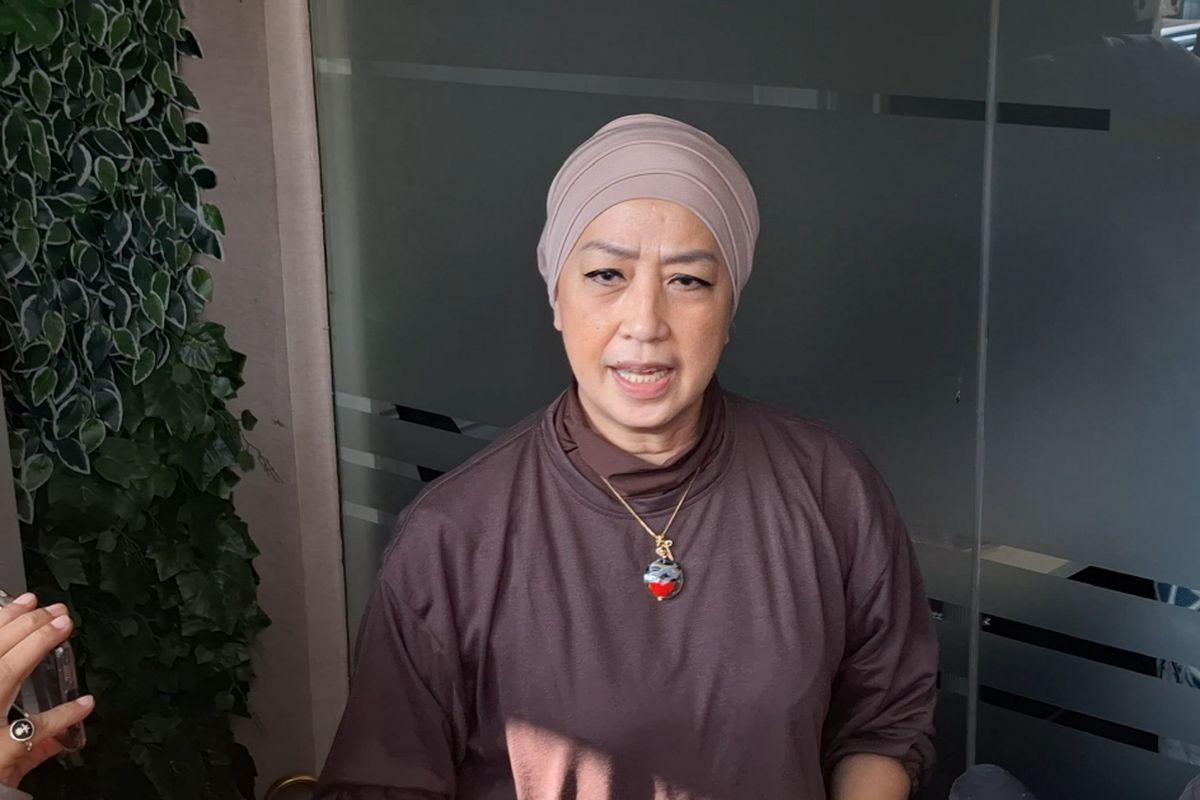 Irvina Zainal, ibu Kimberly Ryder di daerah Kalibata, Jakarta Selatan, Jumat (25/7/2025).