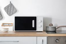 5 Manfaat Memiliki Microwave di Dapur