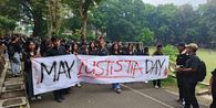 Mahasiswa dan Dosen FH UKSW Demo Tolak Pergantian Dekan, Tuding Rektorat Sewenang-wenang
