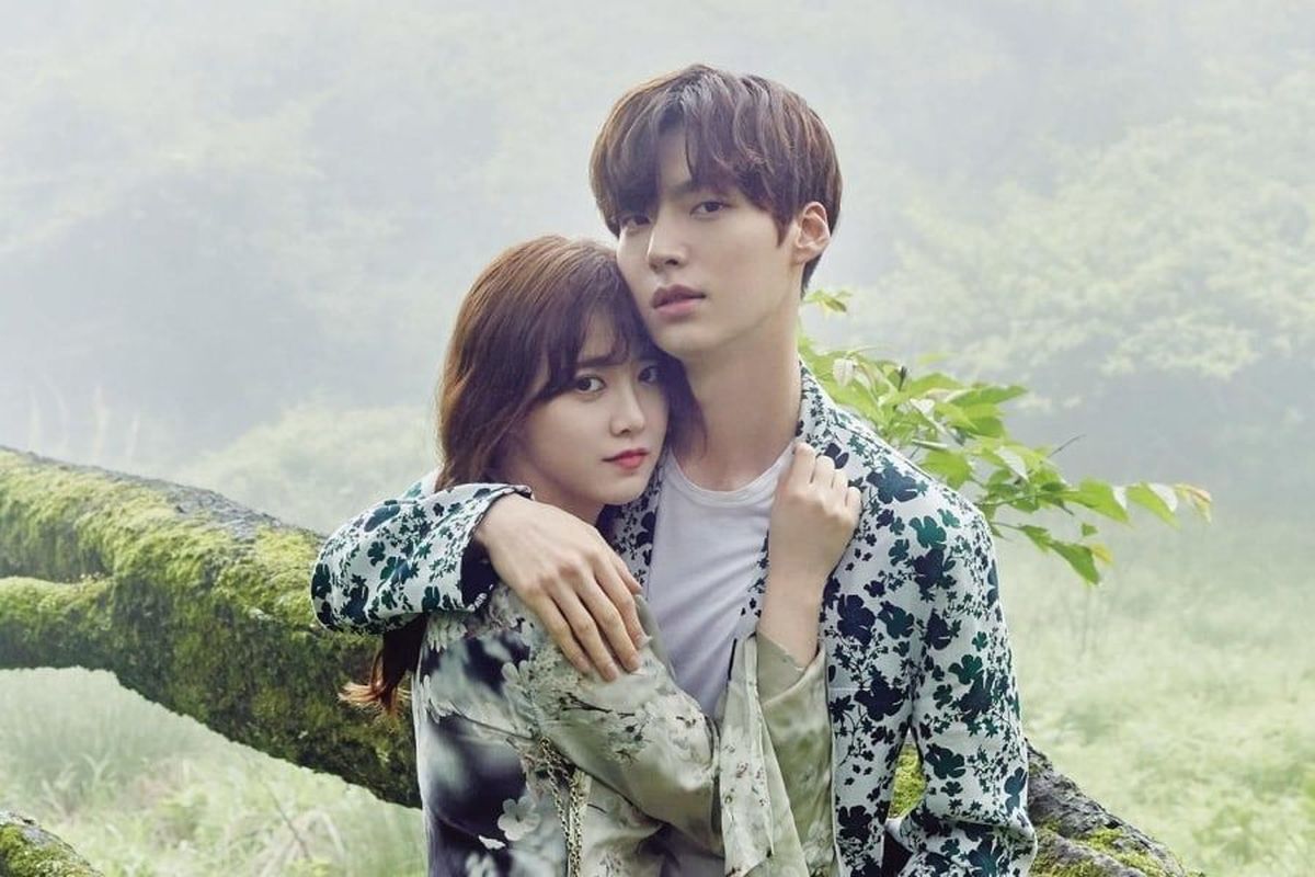 Pasangan suami istri, Ku Hye Sun dan Ahn Jae Hyun.