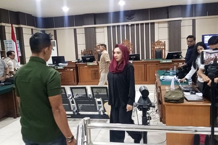 Bantah Korupsi Saat Jadi Bupati Pekalongan, Fadia Arafiq: Keluarga Saya Mampu dari Kecil