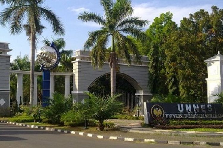 Gerbang masuk kampus Universitas Negeri Semarang (Unnes).