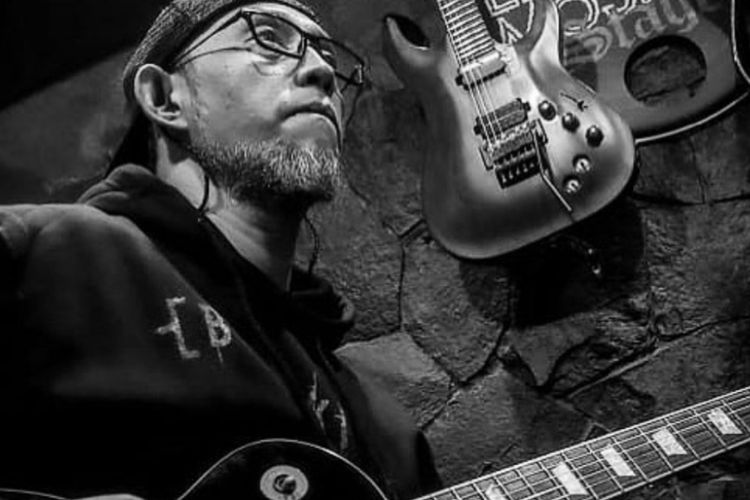 Gitaris Burgerkill, Eben, meninggal dunia.