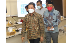 Menteri Trenggono Jamin Nelayan Sejahtera dengan Program PNBP Pascaproduksi