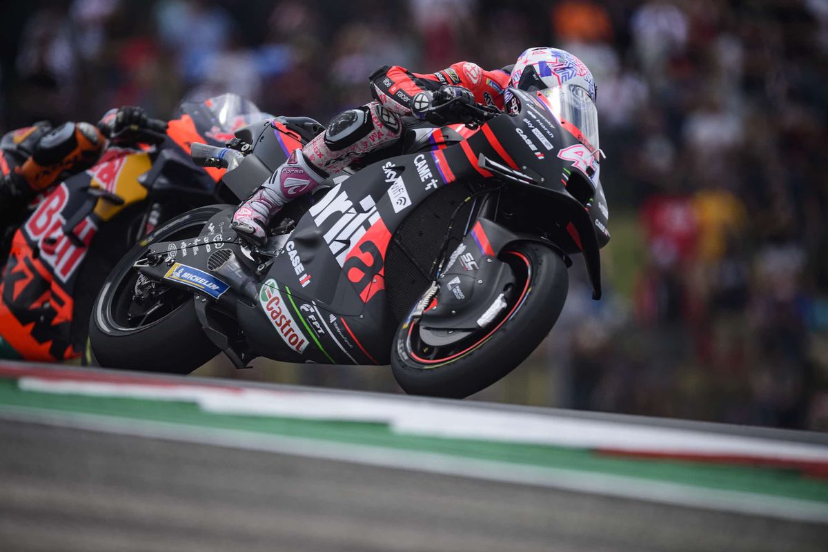 Aleix Espargaro saat berlaga pada MotoGP Amerika 2022