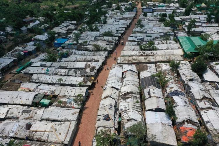 Foto udara lokasi pengungsian Rohingya di Cox's Bazar, Bangladesh.