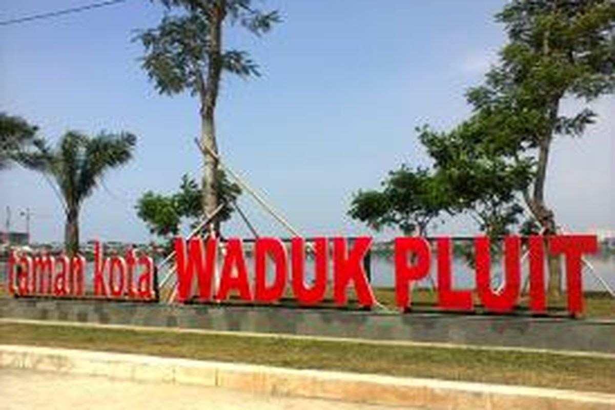 Taman Kota Waduk Pluit di Jakarta Utara.