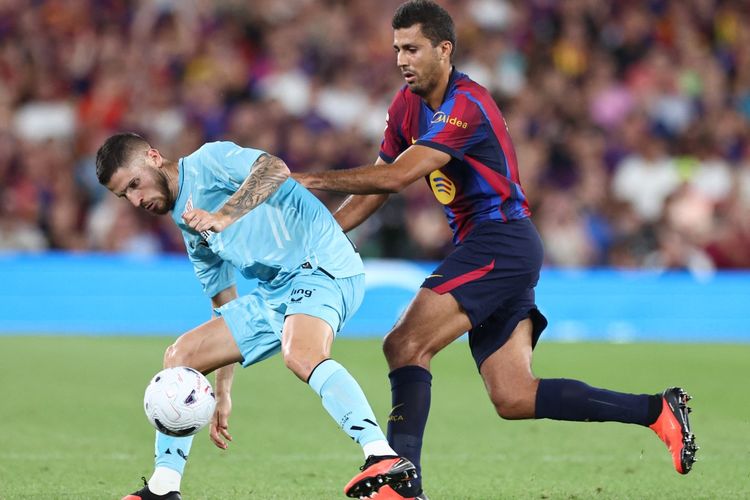 Debut di Barcelona, Rodri Jadi Pemimpin dan Angkat Mental Lamine Yamal
