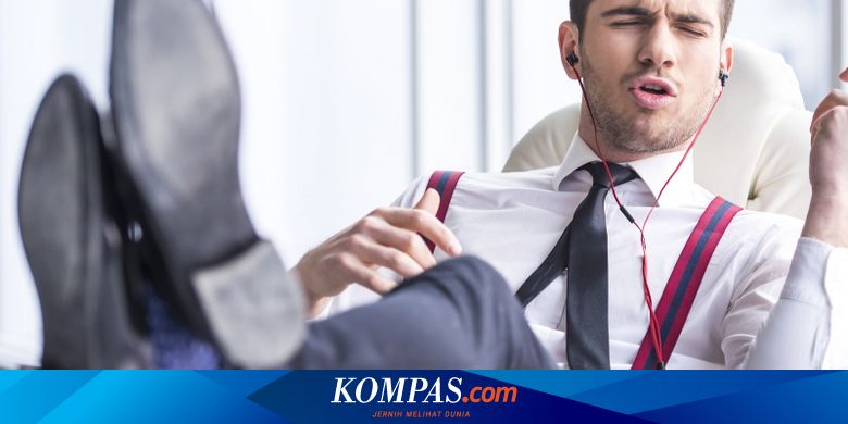 Lirik Dan Chord Lagu Kebebasan Power Metal Kugoreskan kata kutulis syairkujadikan nadakunyanyikan gejolak jiwa. lirik dan chord lagu kebebasan power