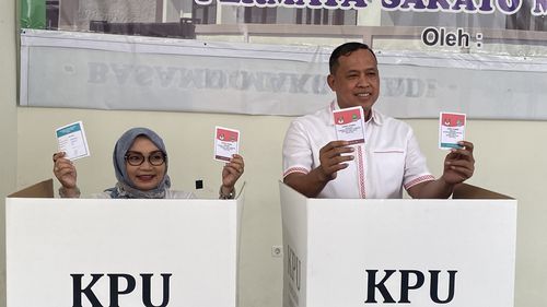 Cawalkot Tri Adhianto Optimistis Menang Pilkada Bekasi dengan Selisih di Atas 10 Persen