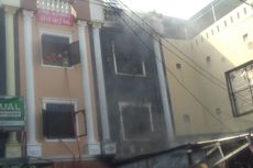Ruko di Depok Kebakaran Diduga akibat Korsleting, Tumpukan Uang Ikut Terbakar
