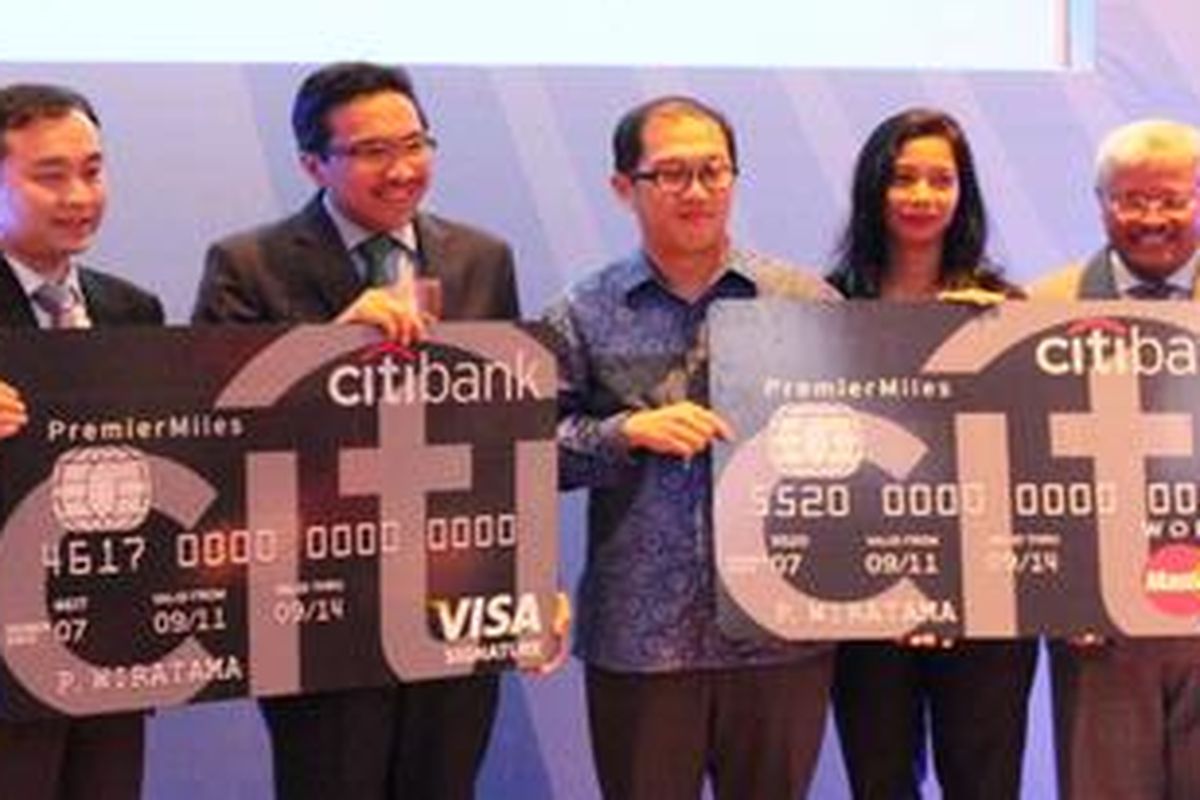Citibank Indonesia Luncurkan Kartu Kredit PremierMiles di Jakarta, Rabu (23/11/2011).
