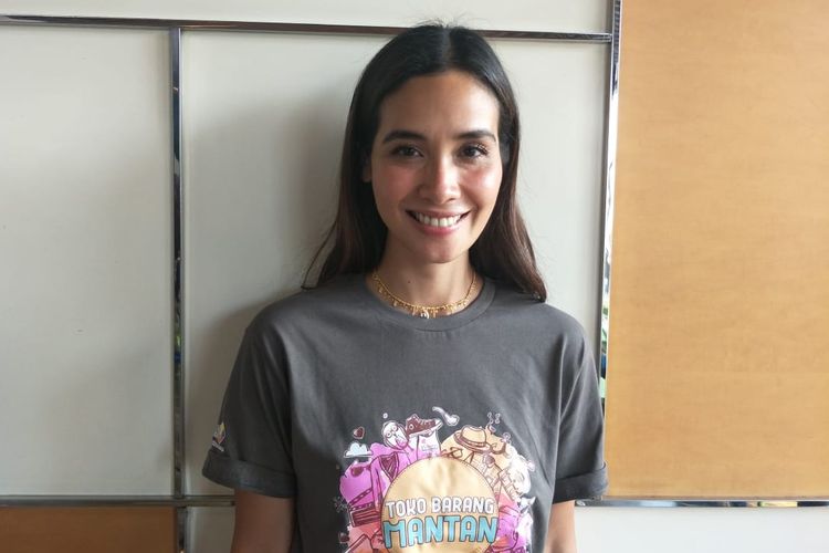 Marsha Timothy dalam jumpa pers film Toko Barang Mantan di Gedung MNC, Kebon Sirih, Jakarta Pusat, Rabu (12/6/2019),