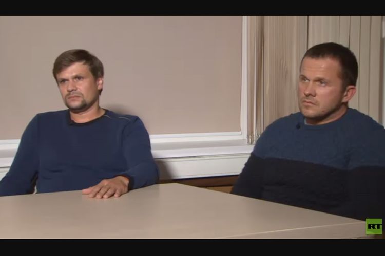 Alexander Petrov dan Ruslan Boshirov, dua tersangka pelaku serangan racun saraf Novichok yang tengah dicari pemerintah Inggris, saat wawancara dengan stasiun televisi Rusia.