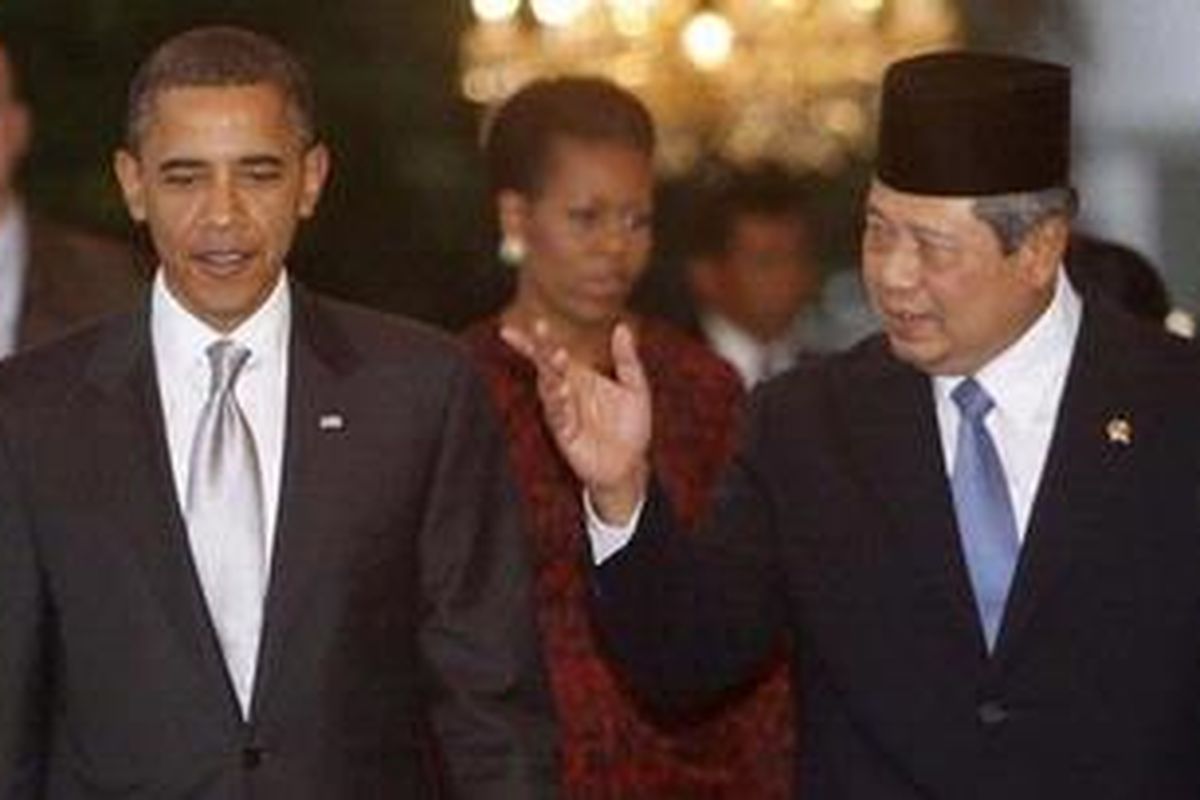 Presiden AS Barack Obama disambut oleh Presiden Susilo Bambang Yudhoyono di Istana Merdeka, Jakarta, Selasa (9/11/2010).