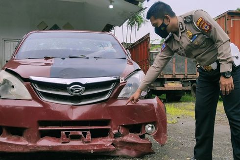 Diduga Menyetir Saat Mabuk, Pengemudi Mobil di Cirebon Jadi Korban Amuk Massa