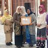 Keterlibatan Perempuan Tinggi, Kabupaten HST Terima Penghargaan PK2D Kategori Utama 2024