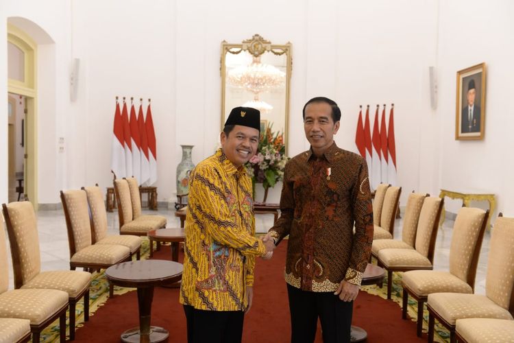 Ketua DPD Golkar Jabar yang juga anggota DPR terpilih, Dedi Mulyadi usai pertemuan dengan Presiden Jokowi bersama pimpinan DPD I dan II di Istana Bogor, Jawa Barat, Senin (1/7/2019).