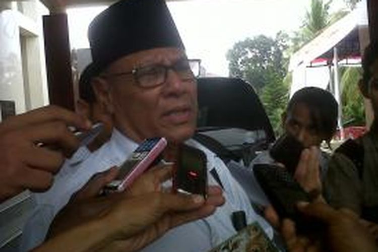 Ketua KPU Maluku Idrus Tatuhey 