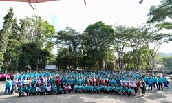 Tri Tito Karnavian Tegaskan Generasi Muda Harus Siap Hadapi Persaingan Manusia dan Teknologi pada 2045