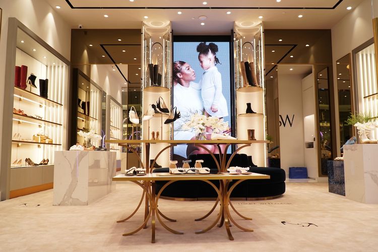 Butik Stuart Weitzman di mal Senayan City Jakarta.                              