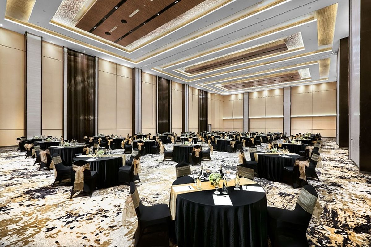 Aryanusa Ballroom memiliki area yang luas dengan tampilan eksklusif dan mewah dapat menjadi pilihan venue yang sangat tepat untuk meeting, wedding, dan intimate concert.