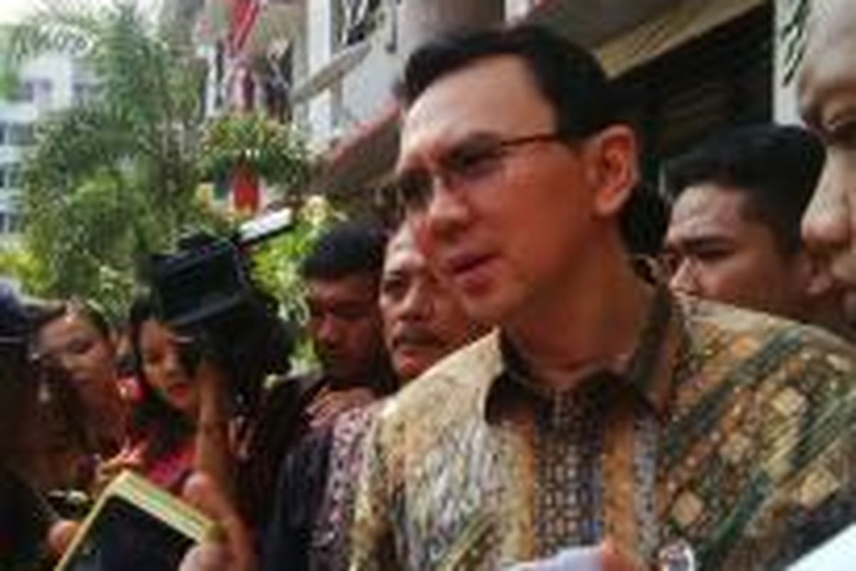 Wakil Gubernur DKI Jakarta Basuki Tjahaja Purnama saat mengunjungi cluster B, Rusunawa Marunda, Jakarta Utara, Jumat (4/9/2014). 