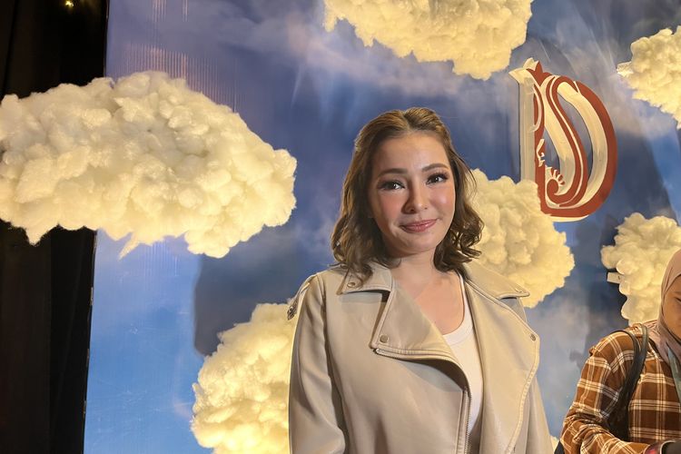 Maya Septha Lebih Percaya Diri Usai Operasi Kantung Mata dan Hidung di Korea