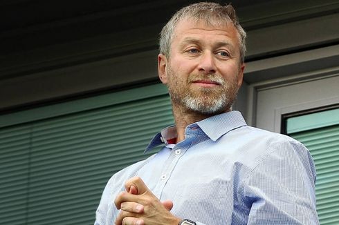 Suporter Chelsea Didesak Berhenti Nyanyikan Nama Roman Abramovich