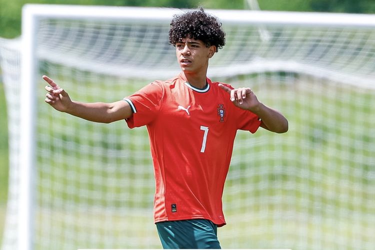 Cristiano Ronaldo Jr Ukir Debut di Timnas U15 Portugal, Main 26 Menit, Posisi Persis Ayah
