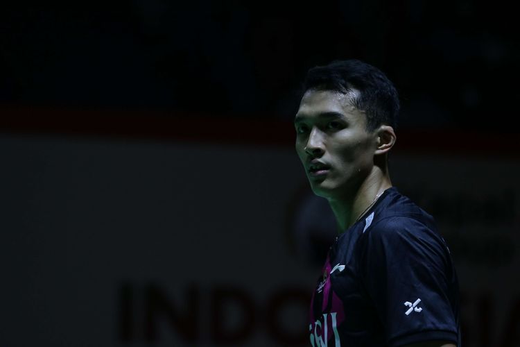 Tunggal putra Indonesia, Jonatan Christie. Jonatan Christie naik satu setrip ke peringkat sembilan dunia dalam ranking BWF terbaru yang dirilis pada Senin (17/7/2023).
