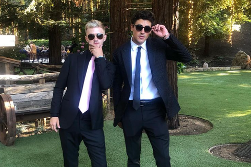 Lirik dan Chord Lagu Beg Versi Akustik dari Jack & Jack dan Olivia O'Brien