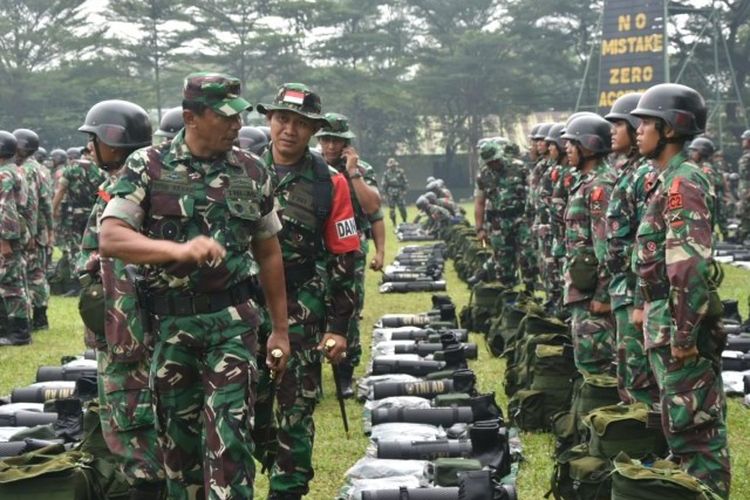 Danrindam Jaya Resmi Buka Latihan Berganda Siswa Dikmata TNI AD Gel II TA. 2022