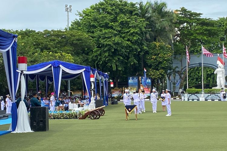 Upacara serah terima jabatan Panglima Komando Armada (Pangkoarmada) RI di Lapangan Arafuru, Mako Koarmada, Jakarta Pusat, Jumat (8/3/2024). 