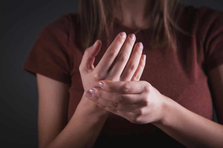 Beda Rheumatoid Arthritis dan Asam Urat, Jangan Salah Kaprah