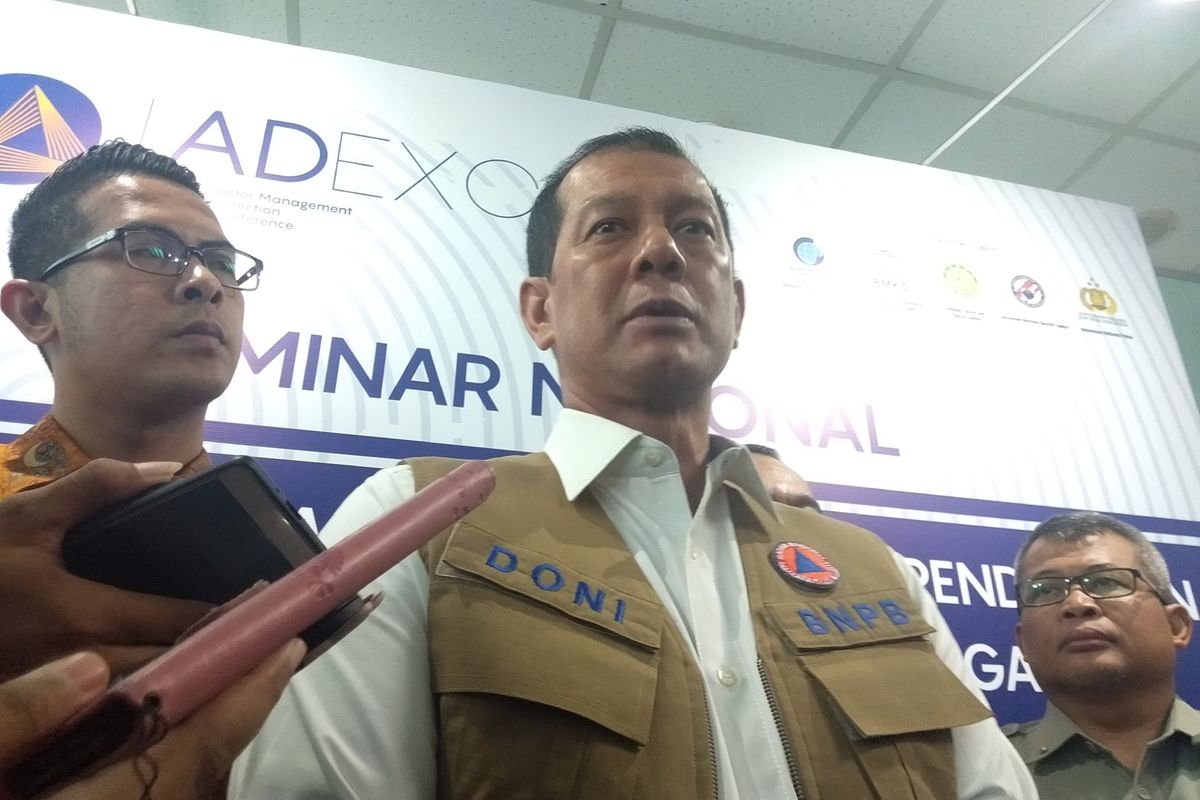 Kepala Badan Nasional Penanggulangan Bencana Nasional Doni Monardo  di Graha BNPB, Jakarta Timur, Senin (24/2/2020).