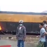 Viral, Video Kereta Api Anjlok di Tengah Perlintasan, Ini Kata PT KAI
