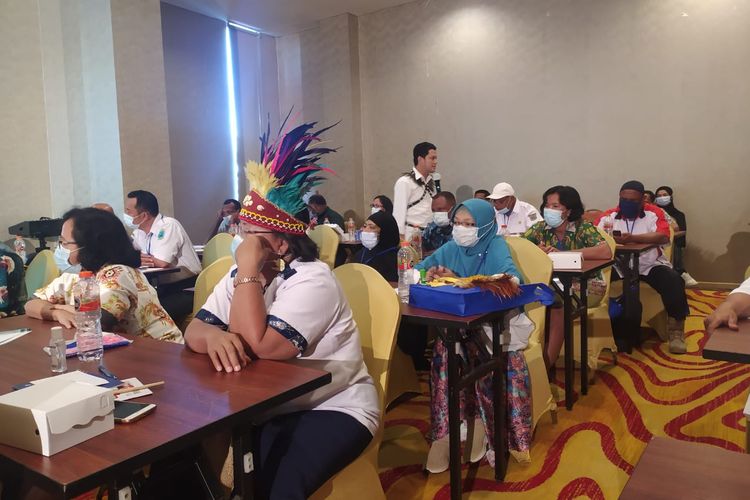 Kemendikbud melalui Direktorat Jenderal Pendidikan Vokasi (Ditjen Diksi), menjalin kolaborasi dengan Gerakan Sekolah Menyenangkan (GSM) menggelar workshop (22/3/2021) penguatan kapabilitas kepala SMK Provinsi Papua dan Papua Barat melalui dan pengembangan kemitraan strategis dengan dunia kerja.