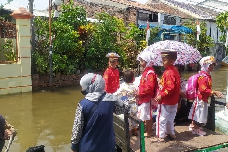 Kampung Tambaklorok Semarang, Jawa Tengah yang menjadi langganan rob. 