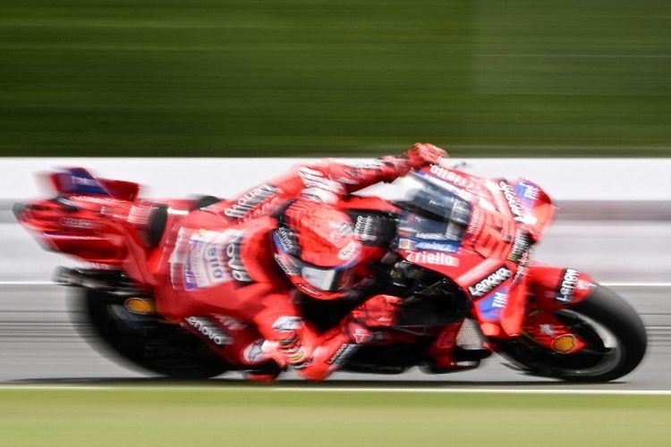 Pebalap Ducati Lenovo Team, Marc Marquez, beraksi dalam balapan MotoGP Ceko di Sirkuit Masaryk di Brno, Republik Ceko pada 20 Juli 2025. (Foto oleh Michal Cizek / AFP)