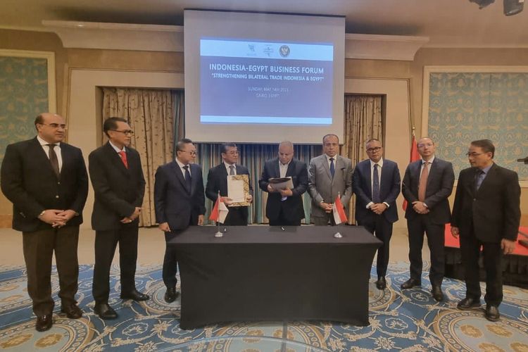 Menteri Perdagangan Zulkifli Hasan saat memimpin penandatanganan nota kesepahaman joint trade comiter (JTC) untuk meningkatkan kerja sama perdagangan antara Indonesia dan Mesir.