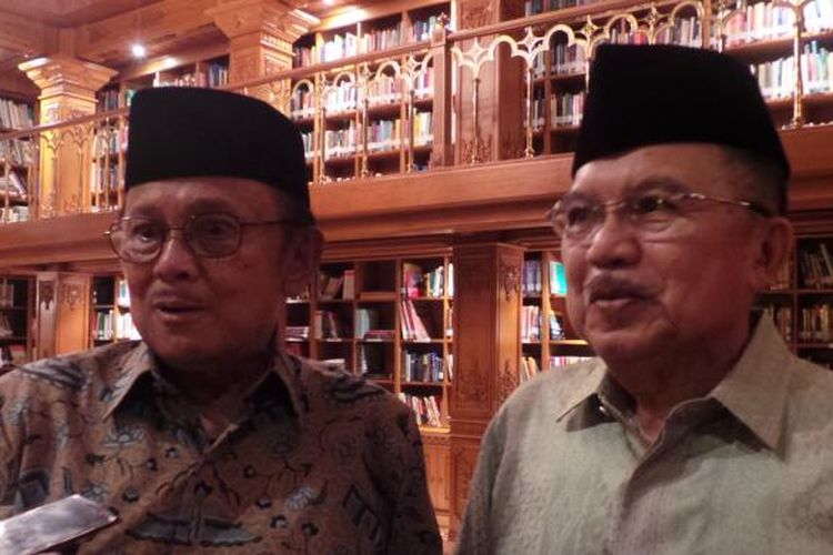 Presiden ketiga RI BJ Habibie dan mantan Wakil Presiden Jusuf Kalla.