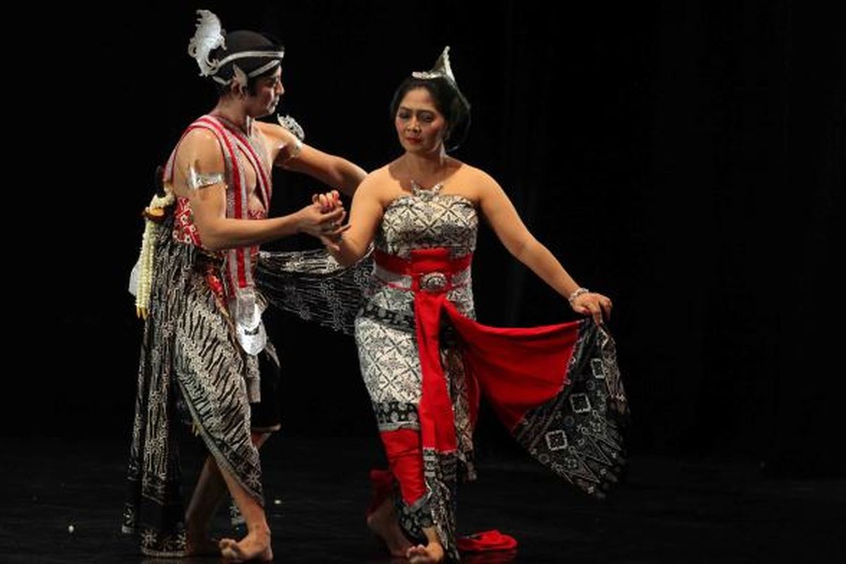 Sejumlah nilai-nilai kehidupan pun mampu dipetik dari persembahan agung maestro tari tradisional, Retno Maruti dalam pementasan pada Jumat malam WIB 17 Maret 2017 di Graha Bhakti Budaya, Taman Ismail Marzuki, Jakarta 