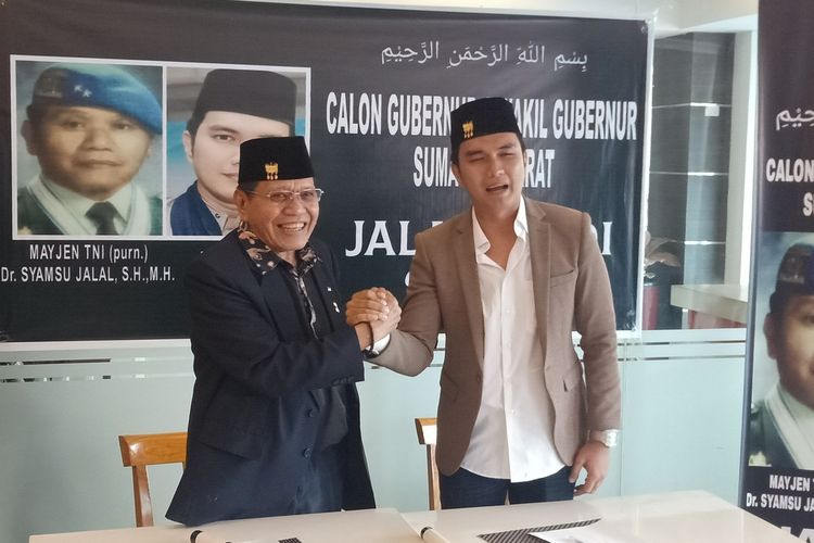 Pasangan Syamsu Jalal-Aldi Taher saat deklarasi, Jumat (31/1/2020) di Padang