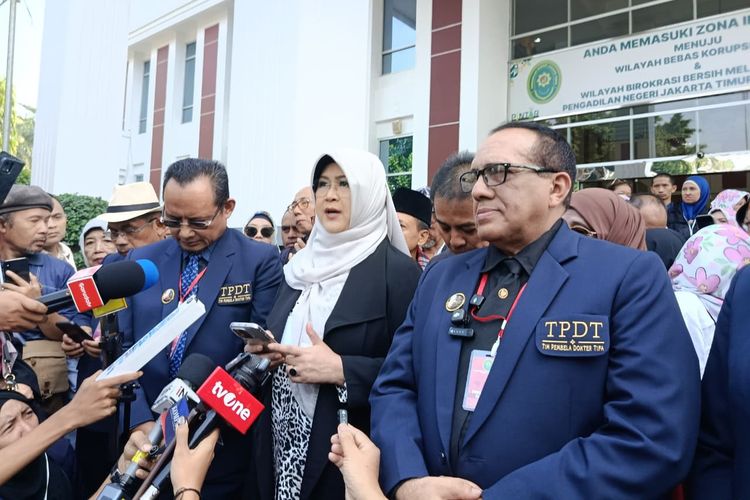 Hakim Kabulkan Eksepsi Dokter Tifa, Sidang Kasus Ijazah Jokowi Dihentikan