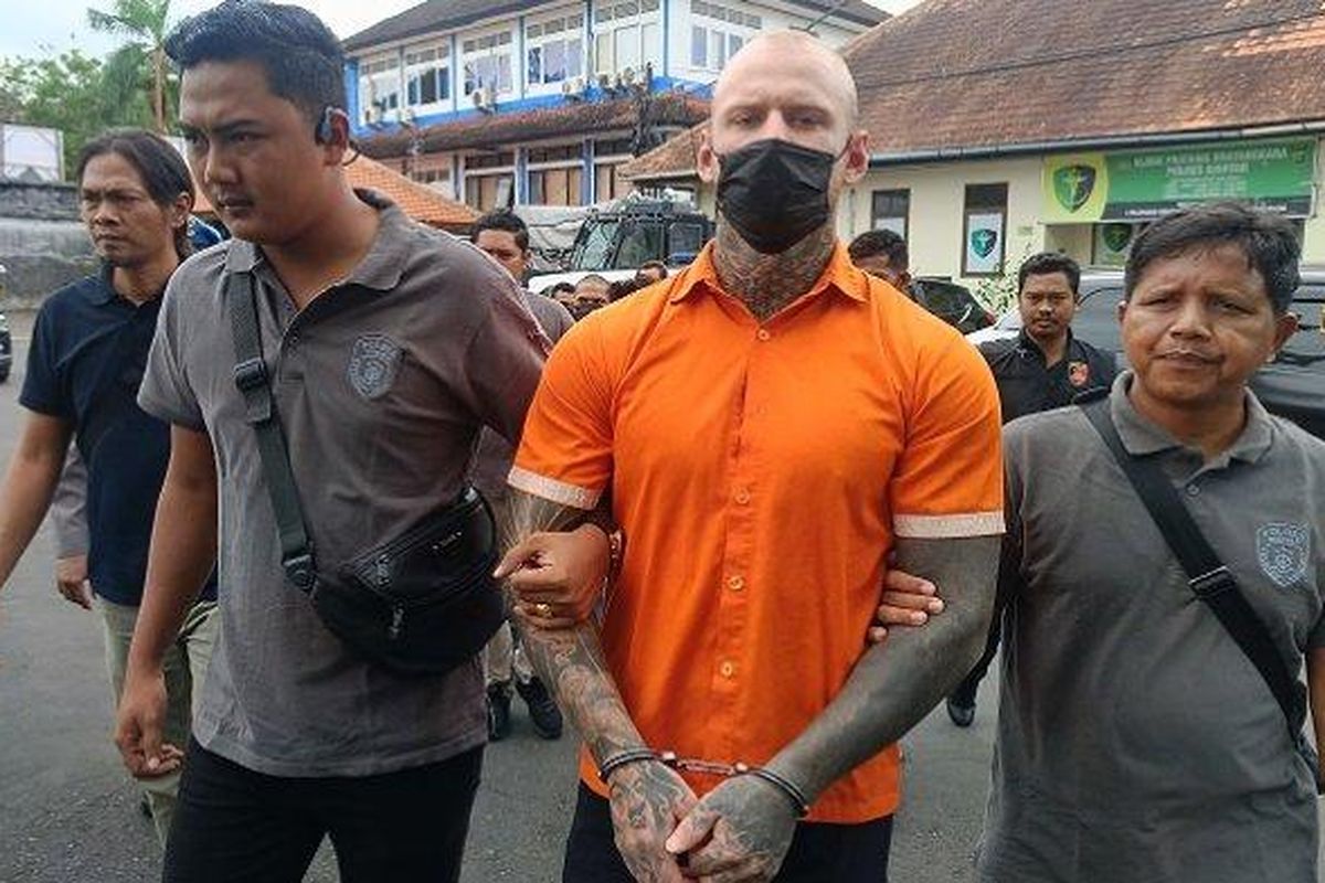 Petinju asal Inggris, Liam Orme ditangkap karena menganiaya pengendara yang menegurnya saat mengendarai motor ugal-ugalan.